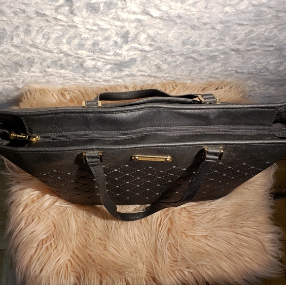 Michael Kors Saffiano Leather Violet Carry All - Picture 11 of 12